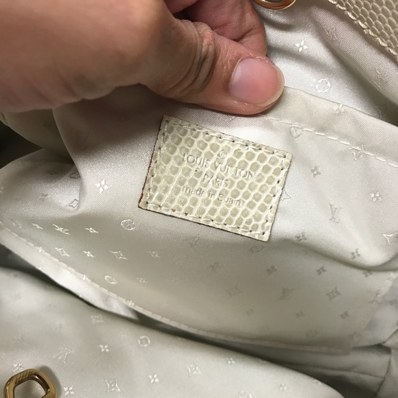 Auth Louis Vuitton Monogram glitter purse - Picture 2 of 8